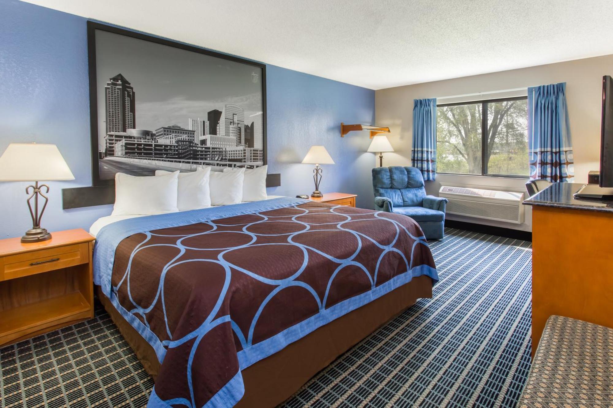 Super 8 By Wyndham Iowa City/Coralville Exterior foto